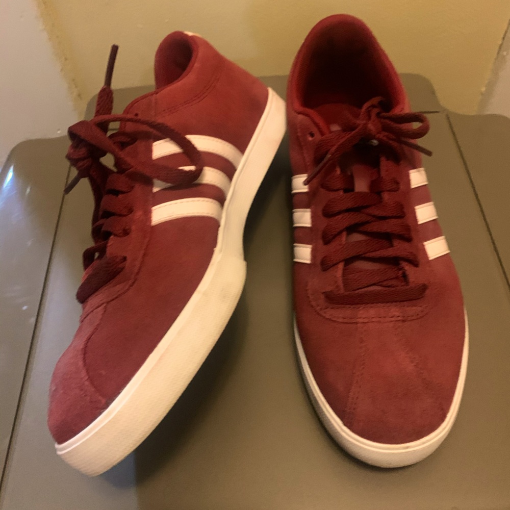 Adidas Comfort Sneakers